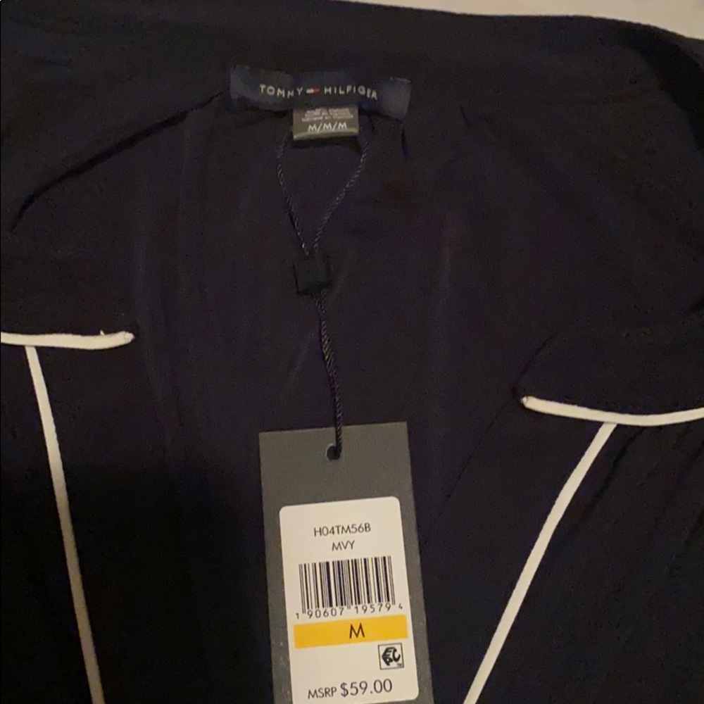 Super cute Tommy Hilfiger blouse